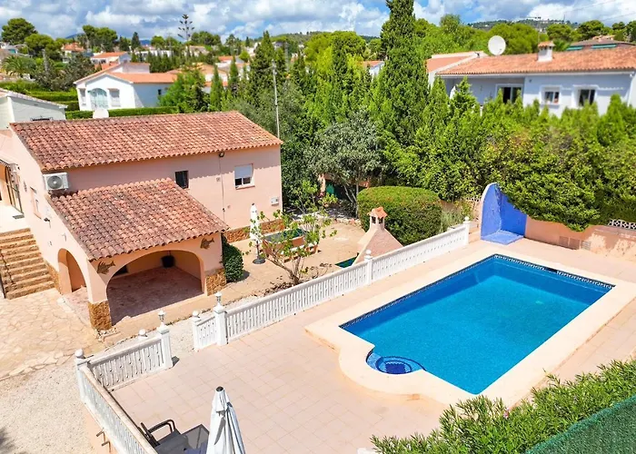 Lucia - Azulenacalpe Villa *