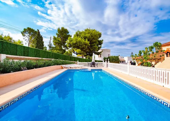 Lucia - Azulenacalpe Villa *